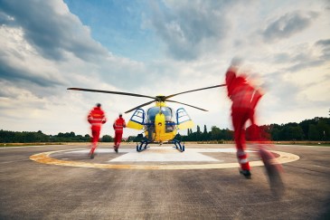 Helicopter crew and helicopter
