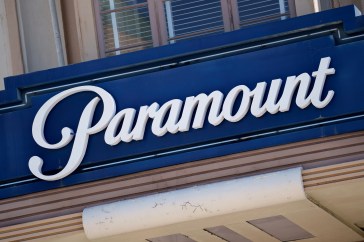 Paramount is written on a blue board on top of the building.